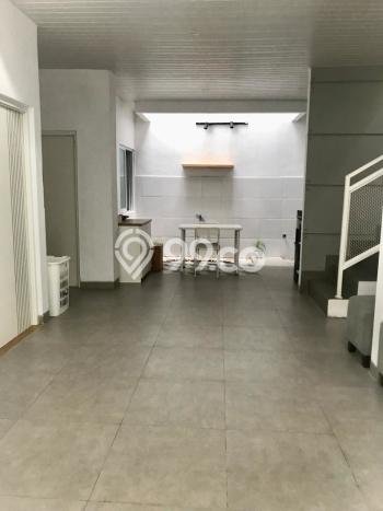 Rumah Modern 4 Kamar LT 108m2 di Bintaro Rumah Modern 4 Kamar LT 108m2 di Bintaro