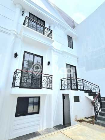 For Sale! Luxury House LT 272m2 Desain Modern di Bintaro For Sale! Luxury House LT 272m2 Desain Modern di Bintaro