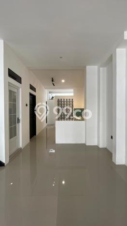 Rumah Strategis Minimalis Lb 185m2 di Cinere, Depok Rumah Strategis Minimalis Lb 185m2 di Cinere, Depok