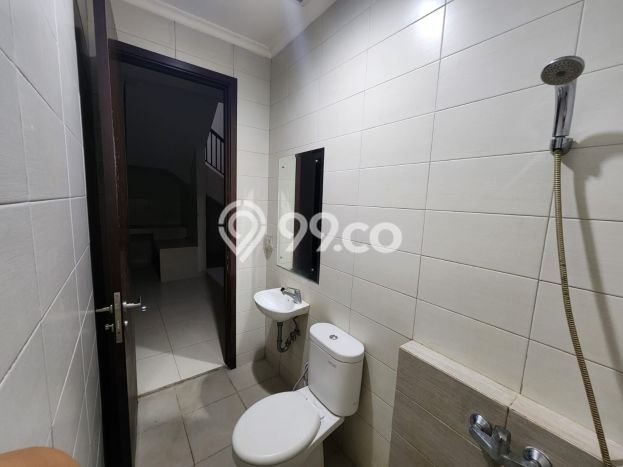 For Sale Hunian Rumah Nyaman 4 KT di Gading Serpong, Tangerang For Sale Hunian Rumah Nyaman 4 KT di Gading Serpong, Tangerang