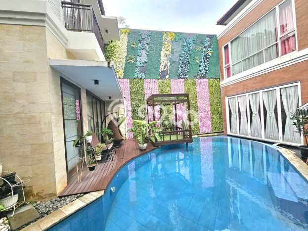 Ready to Use! Luxury House LT 480m2 Desain Elegan di Bintaro Ready to Use! Luxury House LT 480m2 Desain Elegan di Bintaro