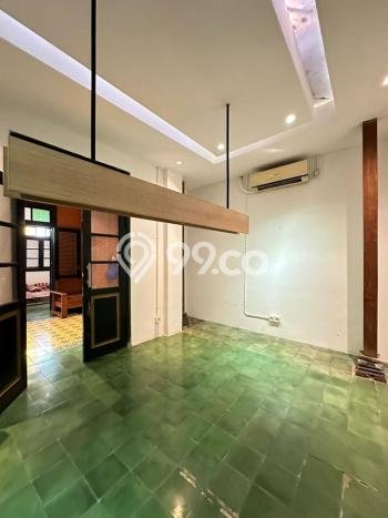 Rumah Luxury Modern Siap Huni di Bintaro Tangerang Selatan Rumah Luxury Modern Siap Huni di Bintaro Tangerang Selatan