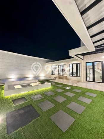 Ready to Use! Luxury House LT 451m2 Desain Elegan di Bintaro Ready to Use! Luxury House LT 451m2 Desain Elegan di Bintaro