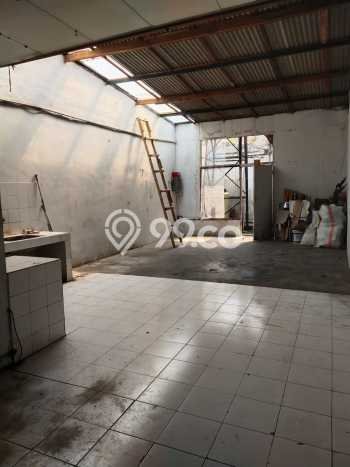 Ruko Dijual di Bandung LT 120m2 & LB 240m2 Lokasi Terbaik! Ruko Dijual di Bandung LT 120m2 & LB 240m2 Lokasi Terbaik!