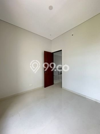 For Sale! Luxury House LT 179m2 Desain Elegan di Singgasana For Sale! Luxury House LT 179m2 Desain Elegan di Singgasana