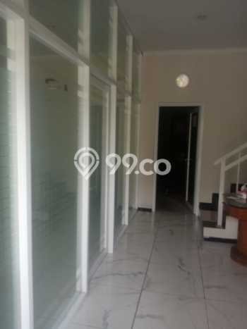 Lokasi Strategis! Dijual Gudang Bisnis di Kutawaringin, Bandung Kondisi Bagus Lokasi Strategis! Dijual Gudang Bisnis di Kutawaringin, Bandung Kondisi Bagus