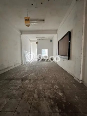 Ruko bagus disewakan di Medan Barat Medan dengan LB 240m2 harga sewa terbaik Ruko bagus disewakan di Medan Barat Medan dengan LB 240m2 harga sewa terbaik