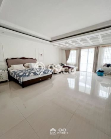 Hunian Mewah LB 600m2 Siap Huni Desain Elegan di Intercon, Jakarta Barat Hunian Mewah LB 600m2 Siap Huni Desain Elegan di Intercon, Jakarta Barat