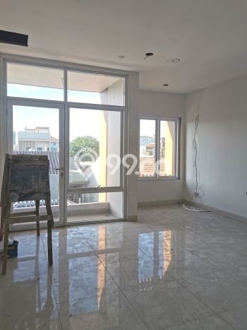 Ready to Use! Premium House LT 81m2 Desain Modern di Tomang Ready to Use! Premium House LT 81m2 Desain Modern di Tomang