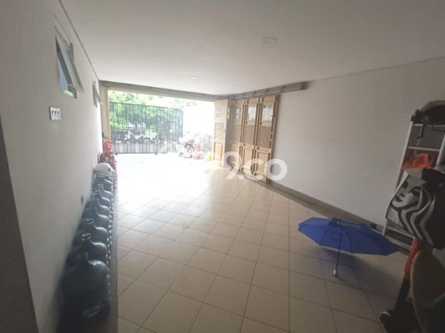 Rumah Elit LB 348m2 Siap Huni Desain Elegan di Permata Buana, Jakarta Barat Rumah Elit LB 348m2 Siap Huni Desain Elegan di Permata Buana, Jakarta Barat
