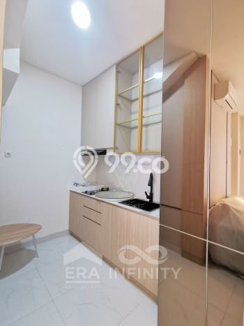 Jual Rumah Mewah Elegan Dengan View Cantik di Sunrise Garden, Jakarta Barat Jual Rumah Mewah Elegan Dengan View Cantik di Sunrise Garden, Jakarta Barat
