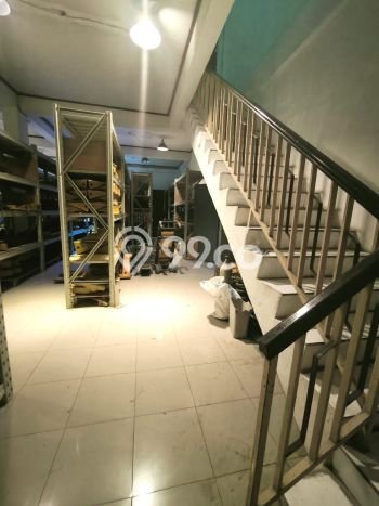 Unit Ruko Dijual di Jakarta Barat LT 144m2 & LB 422m2 Unit Ruko Dijual di Jakarta Barat LT 144m2 & LB 422m2