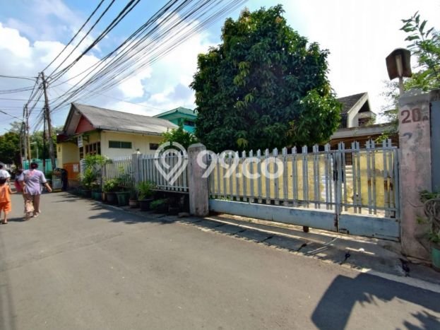 Ready to Use! Luxury House LT 767m2 Desain Modern di Kedoya Ready to Use! Luxury House LT 767m2 Desain Modern di Kedoya