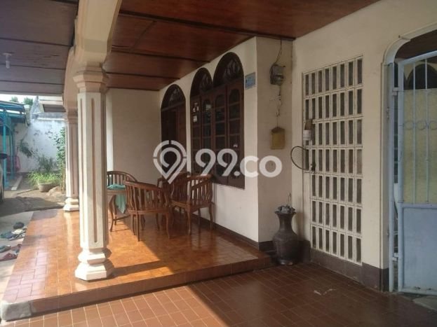 Ready to Use! Luxury House LT 767m2 Desain Modern di Kedoya Ready to Use! Luxury House LT 767m2 Desain Modern di Kedoya