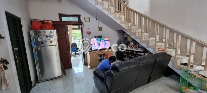 Dijual Rumah Luas Megah Dengan View Cantik di Puri Indah, Jakarta Barat Dijual Rumah Luas Megah Dengan View Cantik di Puri Indah, Jakarta Barat