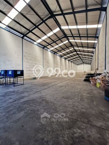 Gudang Dijual di Jakarta Utara LT 1650m2 & LB 900m2 Lokasi Terbaik! Gudang Dijual di Jakarta Utara LT 1650m2 & LB 900m2 Lokasi Terbaik!