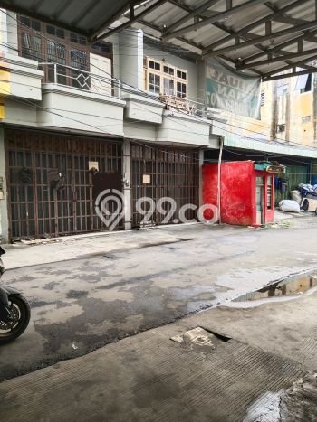 Ruko Dijual di Jakarta Pusat LT 68m2 & LB 180m2 Lokasi Terbaik! Ruko Dijual di Jakarta Pusat LT 68m2 & LB 180m2 Lokasi Terbaik!