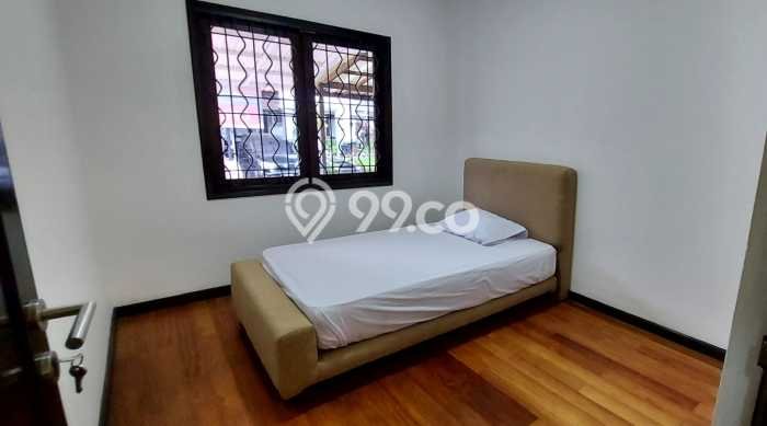 Rumah Modern 2 KT di Kota Baru Parahyangan Bandung Full Furnished Rumah Modern 2 KT di Kota Baru Parahyangan Bandung Full Furnished