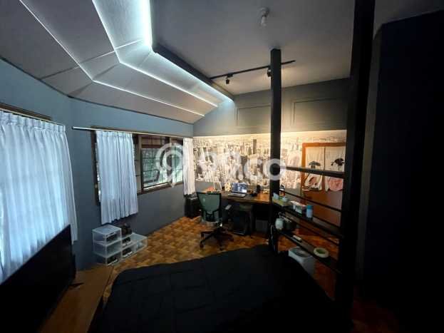 For Sale! Luxury House LT 595m2 Desain Modern di Geger Kalong For Sale! Luxury House LT 595m2 Desain Modern di Geger Kalong