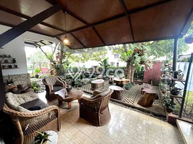 For Sale! Luxury House LT 595m2 Desain Modern di Geger Kalong For Sale! Luxury House LT 595m2 Desain Modern di Geger Kalong