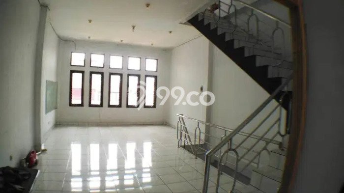 Disewakan Ruko di Kawasan Ramai Sudirman Luas 250m2 Disewakan Ruko di Kawasan Ramai Sudirman Luas 250m2