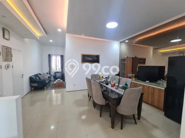 Rumah Elit LB 210m2 Siap Pakai Desain Elegan di Setra Duta, Bandung Rumah Elit LB 210m2 Siap Pakai Desain Elegan di Setra Duta, Bandung