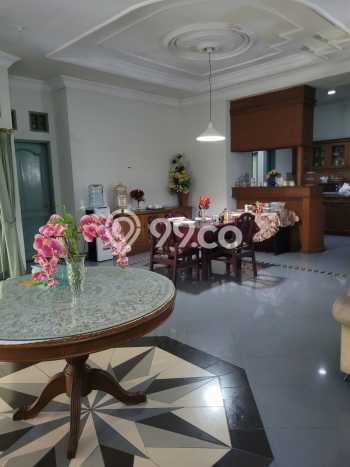 Rumah Luxury Modern Tanpa Renovasi di Pondok Kelapa Jakarta Timur Rumah Luxury Modern Tanpa Renovasi di Pondok Kelapa Jakarta Timur