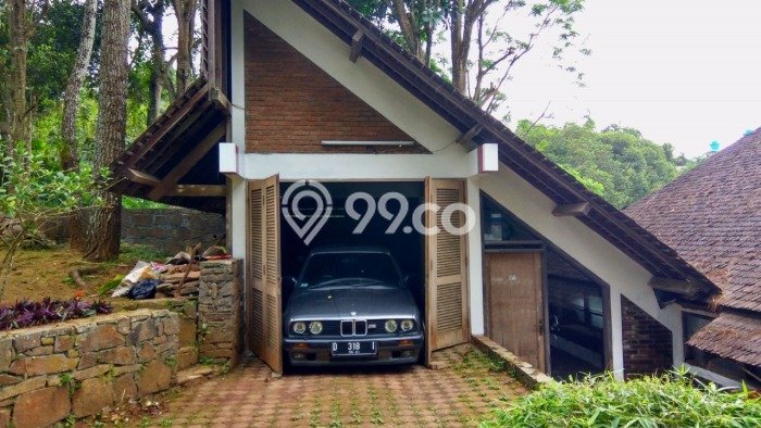 Jual Rumah Luas Elegan Dengan View Eksklusif di Dago Pakar, Bandung Jual Rumah Luas Elegan Dengan View Eksklusif di Dago Pakar, Bandung