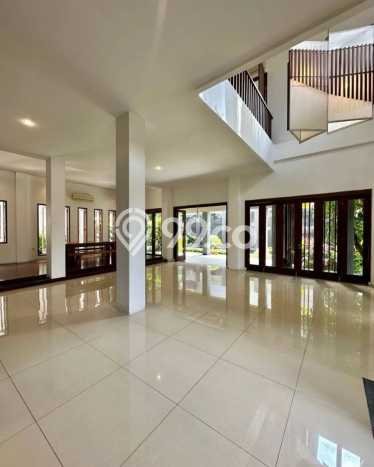 Hunian Mewah LB 1000m2 Siap Huni Desain Elegan di Pondok Indah, Jakarta Selatan Hunian Mewah LB 1000m2 Siap Huni Desain Elegan di Pondok Indah, Jakarta Selatan