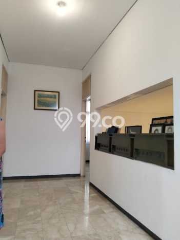 Rumah Mewah LB 200m2 Siap Huni Desain Elegan di Rempoa, Tangerang Rumah Mewah LB 200m2 Siap Huni Desain Elegan di Rempoa, Tangerang
