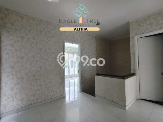 Hunian Elit LB 110m2 Siap Huni Desain Elegan di Bintaro, Tangerang Selatan Hunian Elit LB 110m2 Siap Huni Desain Elegan di Bintaro, Tangerang Selatan