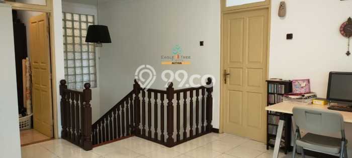 Jual Rumah Mewah Elegan Dengan View Cantik di Bintaro, Tangerang Selatan Jual Rumah Mewah Elegan Dengan View Cantik di Bintaro, Tangerang Selatan