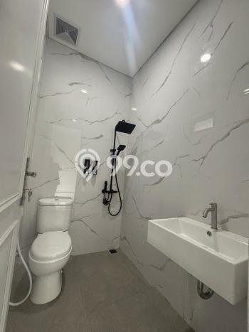 Dijual Rumah Luas Megah Dengan View Eksklusif di Sektor 9-Bintaro, Tangerang Selatan Dijual Rumah Luas Megah Dengan View Eksklusif di Sektor 9-Bintaro, Tangerang Selatan