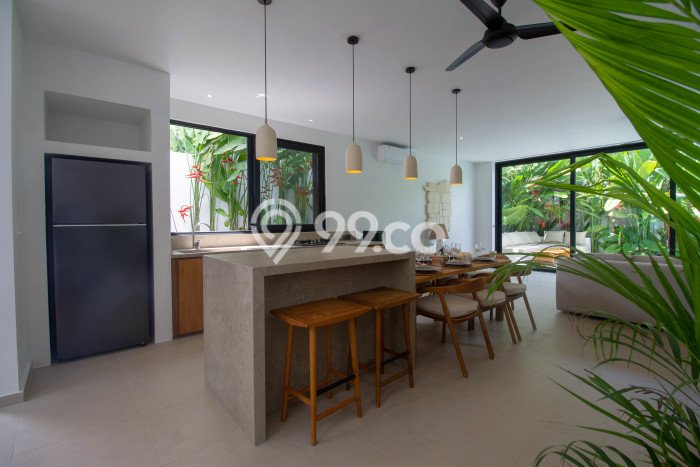 HARGA TERBAIK! Vila Kawasan , Luas 240m2m², Area Prima HARGA TERBAIK! Vila Kawasan , Luas 240m2m², Area Prima