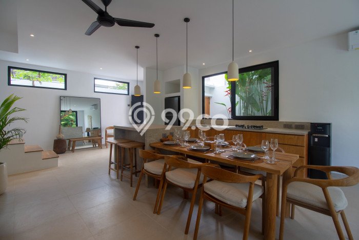 HARGA TERBAIK! Vila Kawasan , Luas 240m2m², Area Prima HARGA TERBAIK! Vila Kawasan , Luas 240m2m², Area Prima