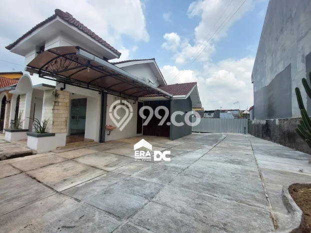 Rumah Cantik Siap Pakai Di Gajah Mungkur Luas 200m2 Lokasi Strategis Rumah Cantik Siap Pakai Di Gajah Mungkur Luas 200m2 Lokasi Strategis