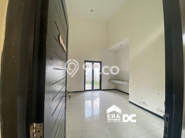 Jual Rumah Strategis Bagus Punya 2 KT di Tembalang Semarang SHM Jual Rumah Strategis Bagus Punya 2 KT di Tembalang Semarang SHM
