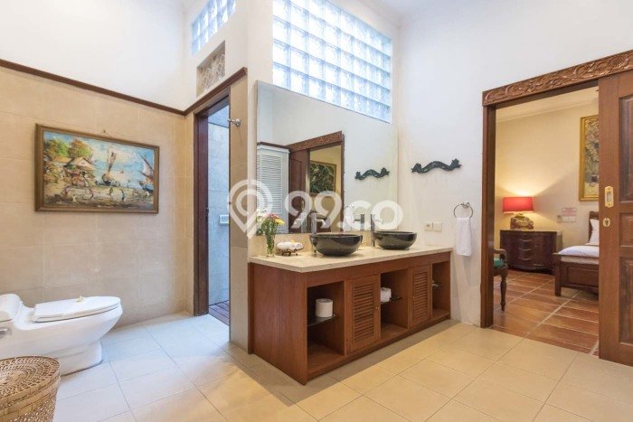 For Sale-4 Bedroom Villa In Central Seminyak For Sale-4 Bedroom Villa In Central Seminyak