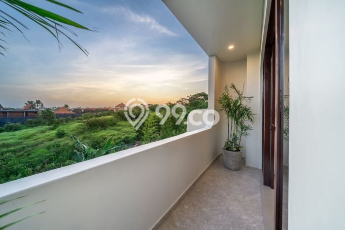 3 Bedroom Villa Prime LocationNear Batu Bolong Beach Canggu 3 Bedroom Villa Prime LocationNear Batu Bolong Beach Canggu