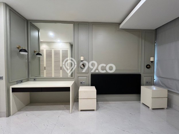 HUNIAN PILIHAN! Rumah area Alam Sutera, LT 350m² Bangunan 500m² HUNIAN PILIHAN! Rumah area Alam Sutera, LT 350m² Bangunan 500m²