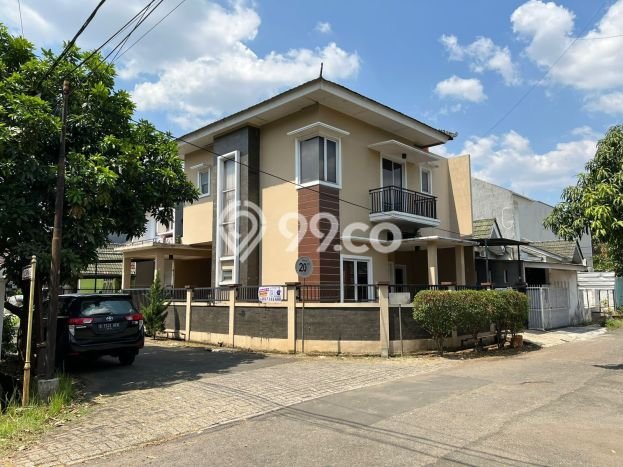 Jual Rumah Mewah Megah Dengan View Cantik di BSD Nusaloka, Tangerang Jual Rumah Mewah Megah Dengan View Cantik di BSD Nusaloka, Tangerang