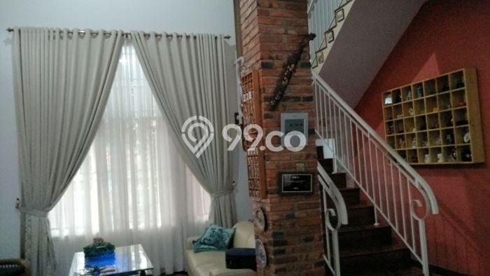 Dijual Rumah Mewah Elegan Dengan View Eksklusif di Jatiwaringin, Jakarta Timur Dijual Rumah Mewah Elegan Dengan View Eksklusif di Jatiwaringin, Jakarta Timur