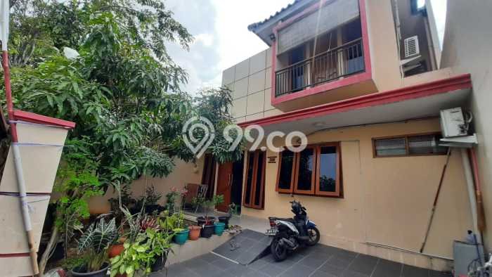 Rumah Modern 5 KT di Jatiwaringin Jakarta Timur Semi Furnished Rumah Modern 5 KT di Jatiwaringin Jakarta Timur Semi Furnished