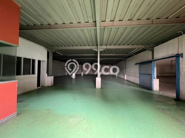 Area Ramai! Pabrik Dijual di Sepatan untuk Bisnis Luas Bangunan 1400m2 Area Ramai! Pabrik Dijual di Sepatan untuk Bisnis Luas Bangunan 1400m2