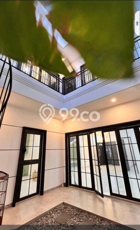 Ready to Use! Premium House LT 200m2 Desain Modern di BSD Nusaloka Ready to Use! Premium House LT 200m2 Desain Modern di BSD Nusaloka