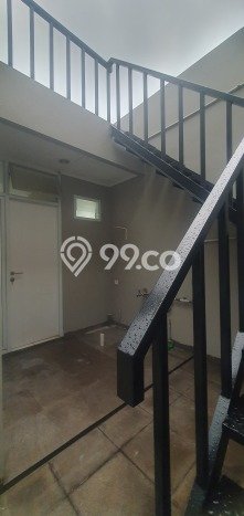 Disewakan! Rumah 3 Kamar Tidur &
2 Kamar Mandi di Villa Melati Mas, Tangerang Selatan Disewakan! Rumah 3 Kamar Tidur &
2 Kamar Mandi di Villa Melati Mas, Tangerang Selatan