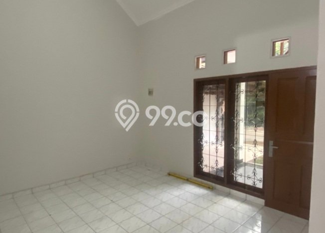 Jarang Ada! Rumah Kontrakan 4 Kamar Nyaman Siap Huni BSD Griya Loka Jarang Ada! Rumah Kontrakan 4 Kamar Nyaman Siap Huni BSD Griya Loka