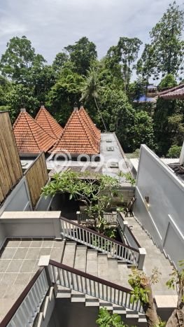 Vila Kawasan , Luas 450m2m², Area Nyaman Vila Kawasan , Luas 450m2m², Area Nyaman