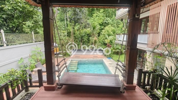 Vila Kawasan , Luas 450m2m², Area Nyaman Vila Kawasan , Luas 450m2m², Area Nyaman
