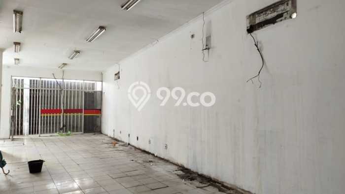Unit Gudang Dijual di Cakung Jakarta Timur Luas Tanah 200m2, Luas Bangunan 180m2 Unit Gudang Dijual di Cakung Jakarta Timur Luas Tanah 200m2, Luas Bangunan 180m2